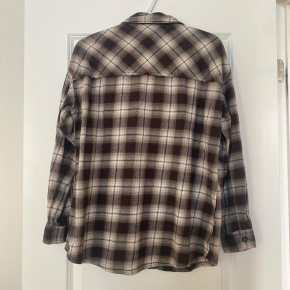 Garage button up shirt - Picture 3 of 4